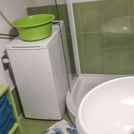 2 Bedroom Cozy In アパート *